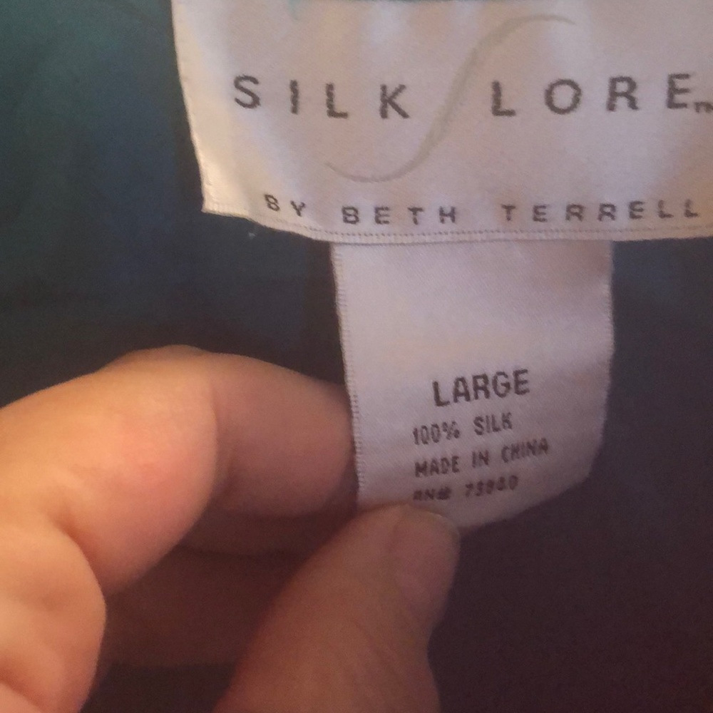 Silk blouse - Picture 2 of 5